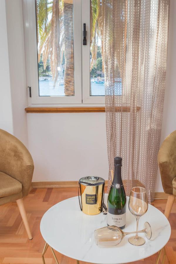 חוואר Deluxe Dreamy Room In The Center Of Hvar With Sea View מראה חיצוני תמונה