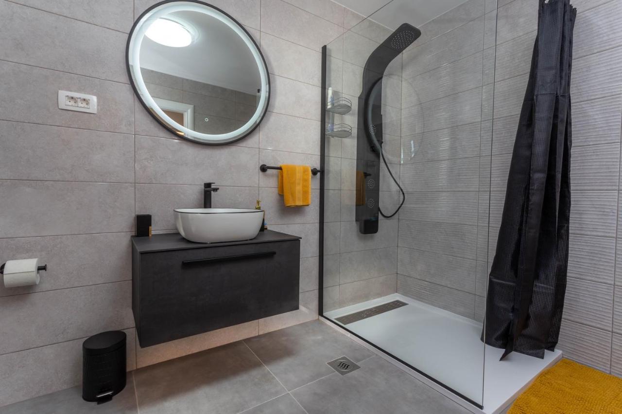 חוואר Deluxe Dreamy Room In The Center Of Hvar With Sea View מראה חיצוני תמונה