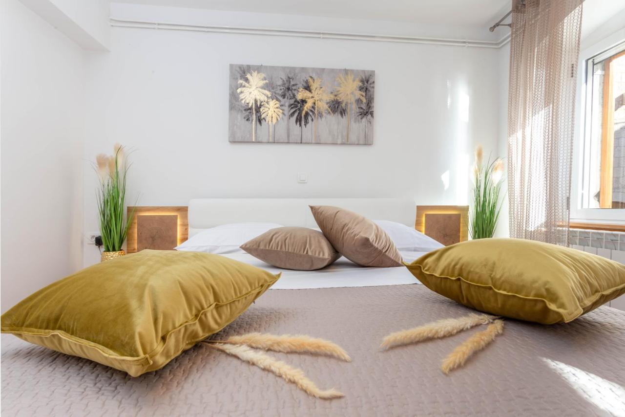 חוואר Deluxe Dreamy Room In The Center Of Hvar With Sea View מראה חיצוני תמונה
