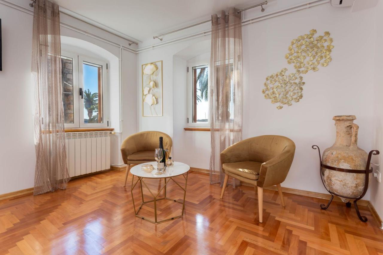 חוואר Deluxe Dreamy Room In The Center Of Hvar With Sea View מראה חיצוני תמונה