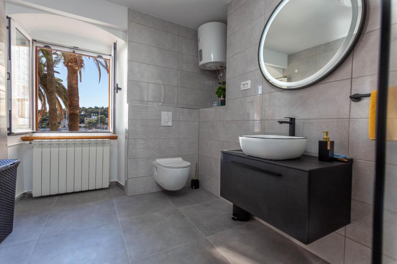 חוואר Deluxe Dreamy Room In The Center Of Hvar With Sea View מראה חיצוני תמונה