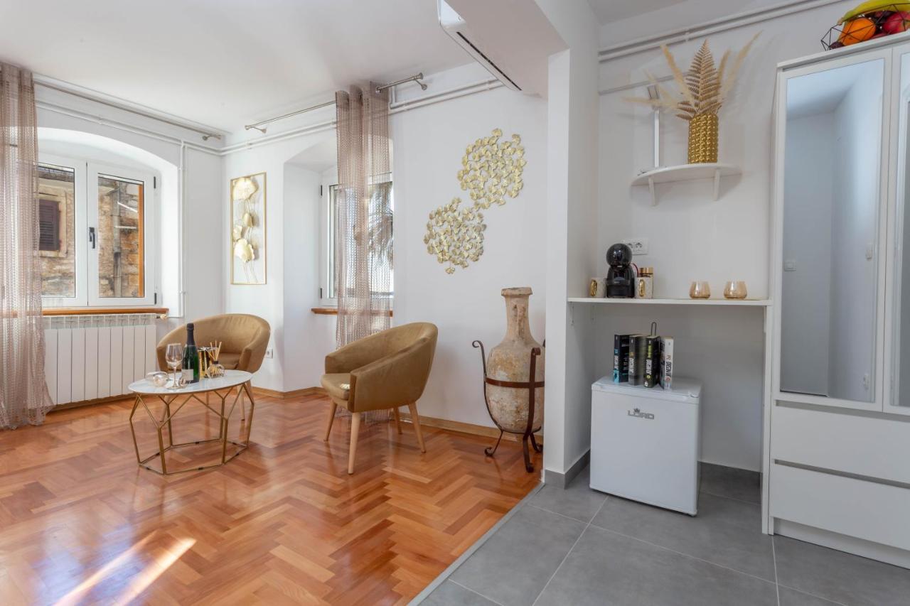 חוואר Deluxe Dreamy Room In The Center Of Hvar With Sea View מראה חיצוני תמונה